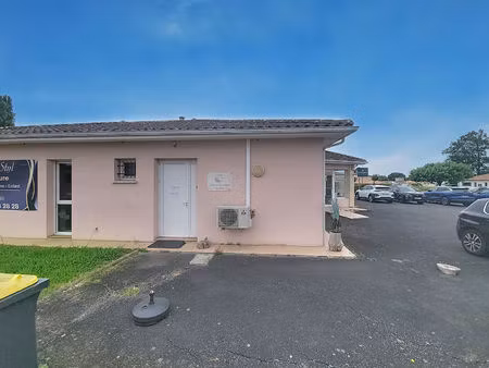 local commercial la lande de fronsac 35 m2