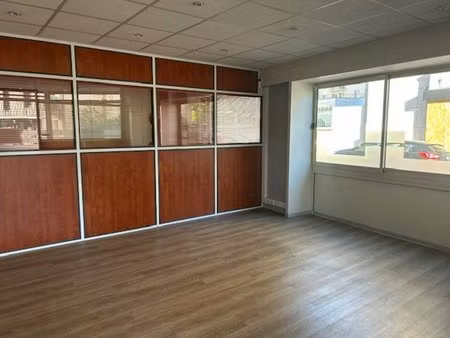 local commercial à louer