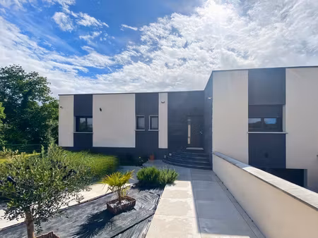 maison  l'échappée contemporaine : un havre de paix aux port