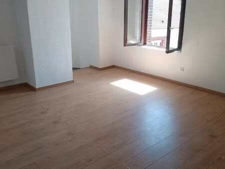 appartement a louer à breteuil 27160