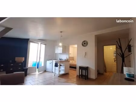 t2 35 m² avec terrasse privative 10 m² – très calme – dpe d 99 000