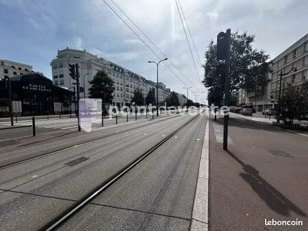 boulangerie/pâtisserie 160 m²