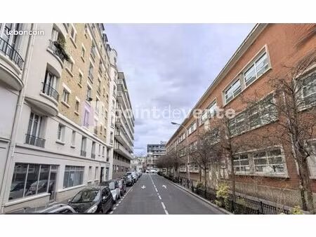 commerce beauté/coiffure 34 m²