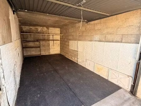 box fermé / residence privée