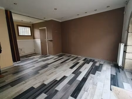 local commercial- 30 m2 centre ville