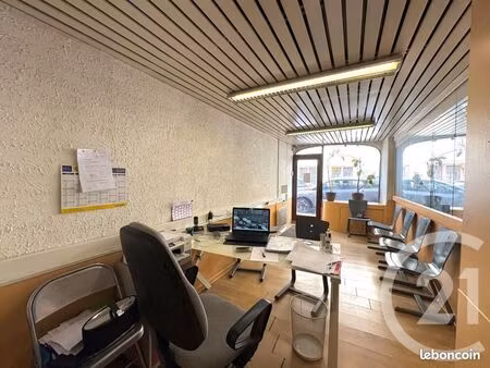 local 40 m²