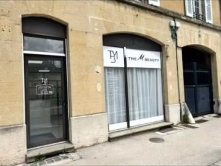 local commercial 55 m²