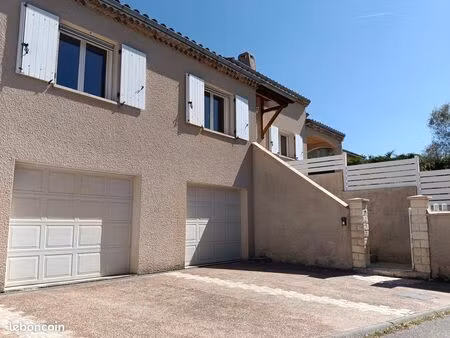 maison d’habitation de 135 m² sur 800 m² de terrain à vendre dans le bourg de charpey – 38