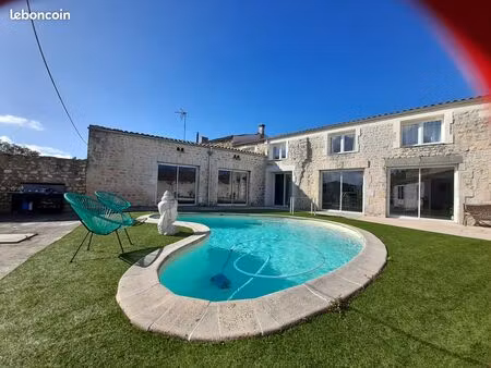 maison charentaise