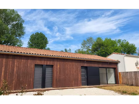 location maison  m² t-4 à bajamont  950 €