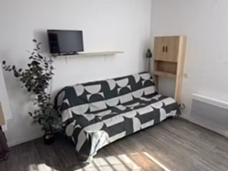 studio à nîmes (30000)