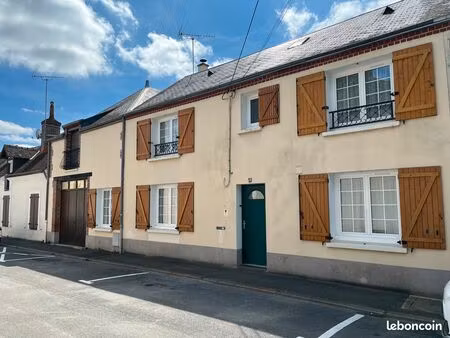 maison de ville 6 pièces 146 m2 et garage + 60 m2