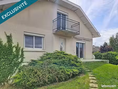 propriété 6 pièces 123 m²
