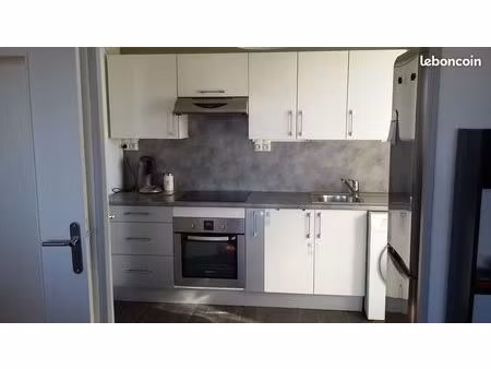 f3 meublé 56 m2 - 2 chambres -balcon - proche gare - idéal colocation
