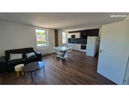 appartement t2 entièrement rénové – traversant – 62 m² – étupes