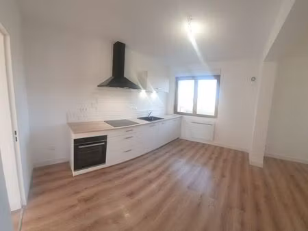 f2  50m² avec grande terrasse