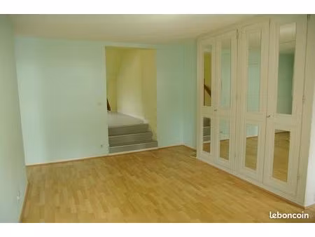 t5 vue sur loue
