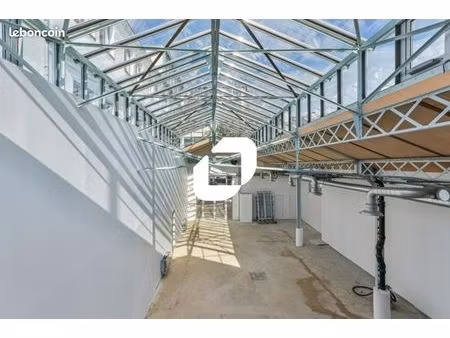 bureau 315 m²