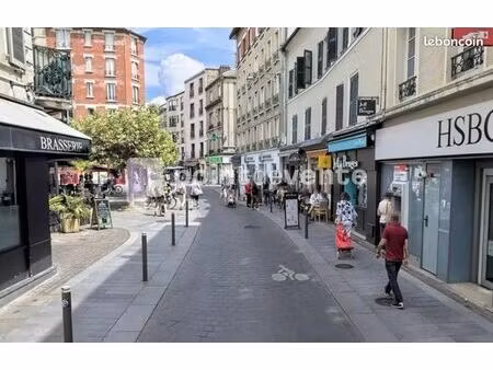 epicerie/primeur 36 m²