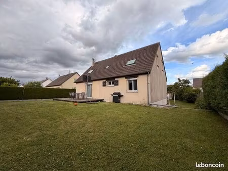 maison 8 pièces 178 m²