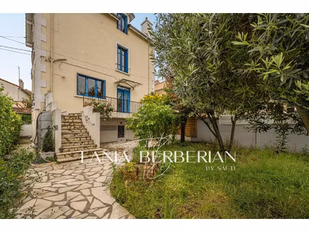 maison de luxe à vendre dans le quartier plateau