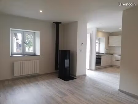 maison de ville de 2 chambres et 1 salle de bain