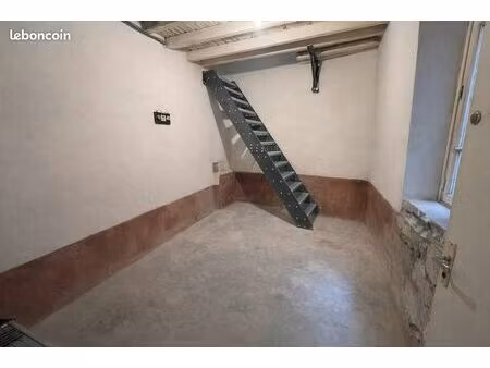location local de stockage / box / garage