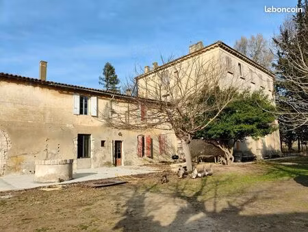 ensemble de mas  maison de maître