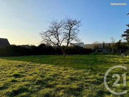 terrain 1 190 m² croth