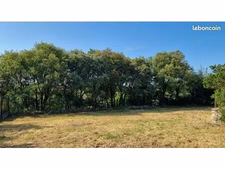 terrain constructible 1180 m² | 68000 | monteils