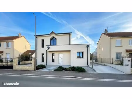 maison 6 pièces 103 m²