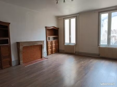 apparemment t2 centre semur
