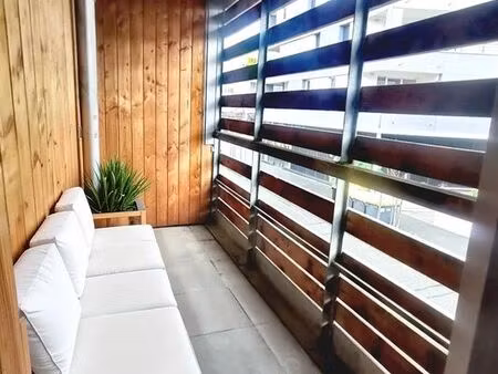 t2 vendu libre  balcon  parking - proche tram