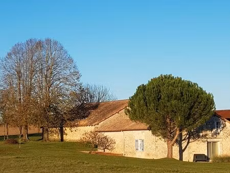 corps de ferme sans voisinage