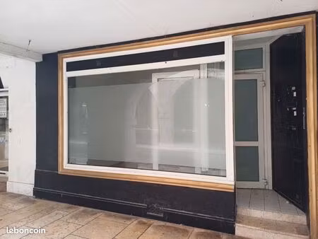 droit au bail local commercial 12 m² – la rochelle hyper centre