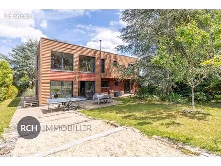 maison 6 pièces 130 m²