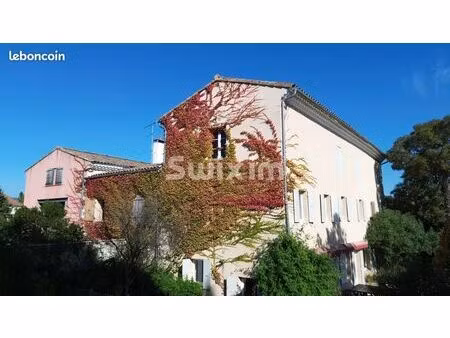 maison 8 pièces 271 m²