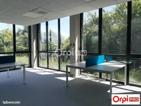 bureau 263 m²