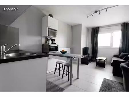 studio meublé 25 m² – vue mer & proche gare – châtelaillon-plage