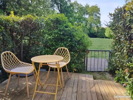location deux studio 25m2 situés dans le parc d'un manoir à la genette