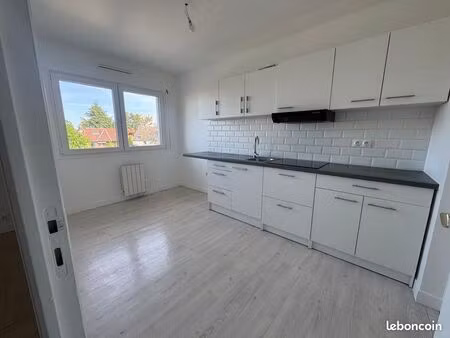 appartement t2 54m2 à louer - villeneuve le roi