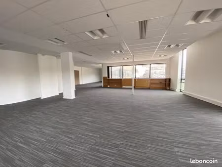 bureau 388 m²