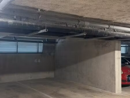 parking couvert -quartier rives sud