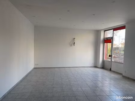 local commercial 46m2 centre ville