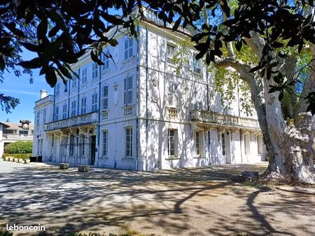 chateau 32 pièces 1089 m²