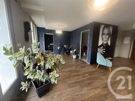 appartement 6 pièces 120 m²