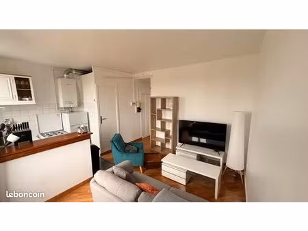 appartement meublé 33 m² – proche rer c – très bon état – villeneuve‑le‑roi
