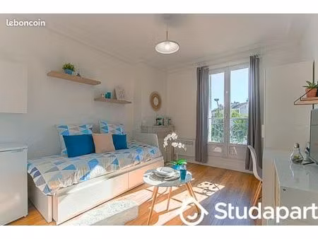 chambre 1 pièce 11 m²