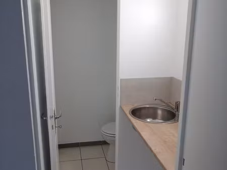 a louer - bureau 50 m² - la queue en brie