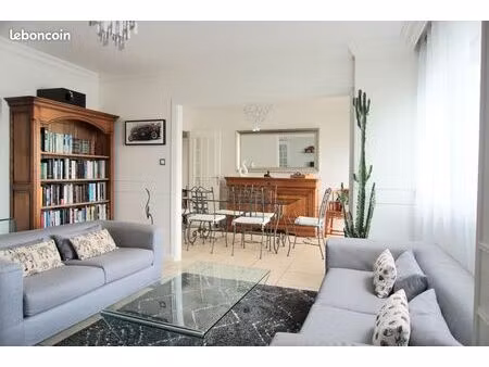 appartement composé de 3 chambres